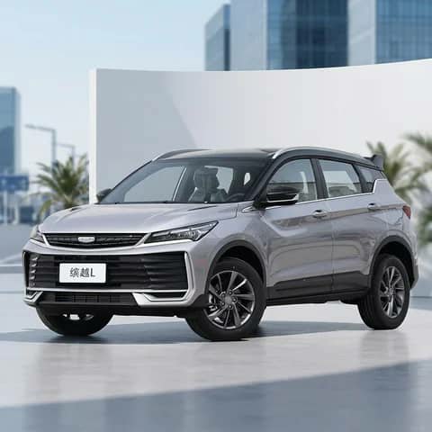 Silver Geely Binyue L SUV, studio shot